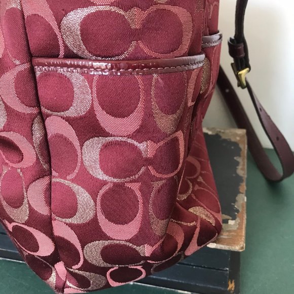 Coach Burgundy w/Gold & PoppyPink Jacquard Pattern - Picture 6 of 9